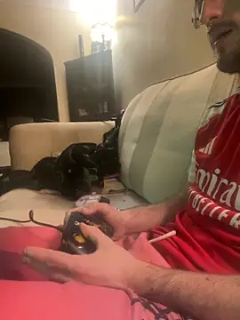 EE123458 online show from 09/19/25, 01:53