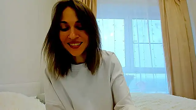 Mona Cruz online show from 02/01/25, 08:29