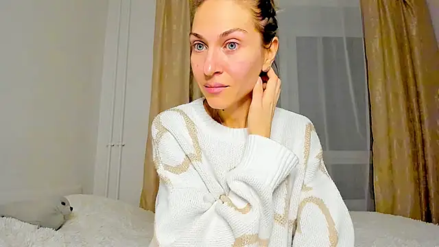 Mona Cruz online show from 03/15/25, 07:16