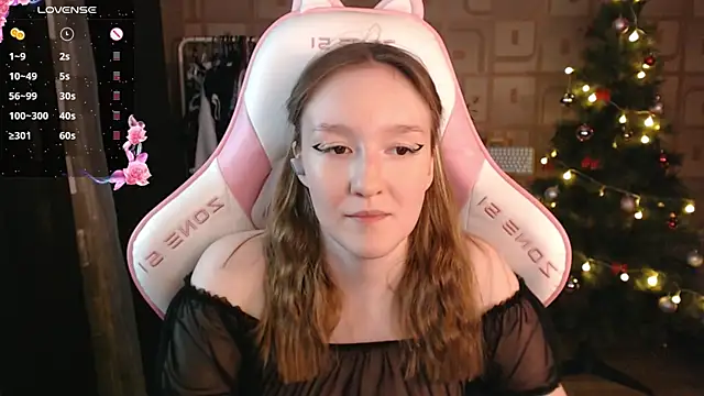 Snapshot of MoonlishSiren chatting on 12/17/24, 07:48 MoonlishSiren online show from 12/17/24, 07:48