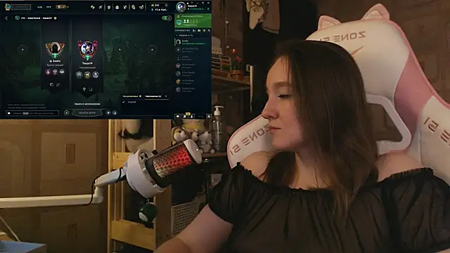 MoonlishSiren online show from 05/10/26, 10:44