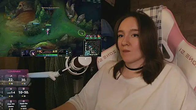 MoonlishSiren online show from 04/12/26, 10:13