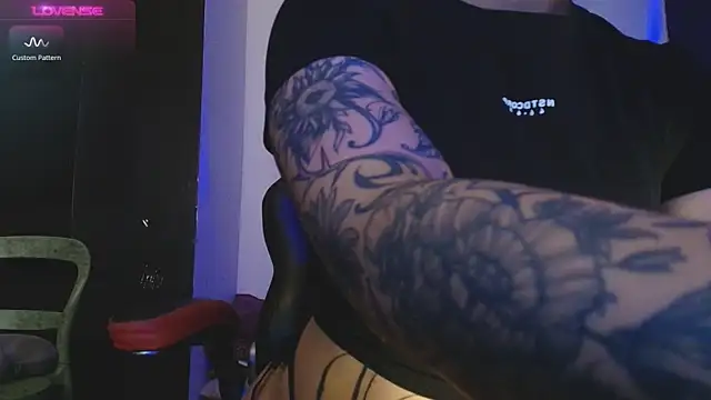 ValenGray online show from 03/14/25, 12:32