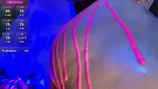 ValenGray online show from 03/21/25, 08:50