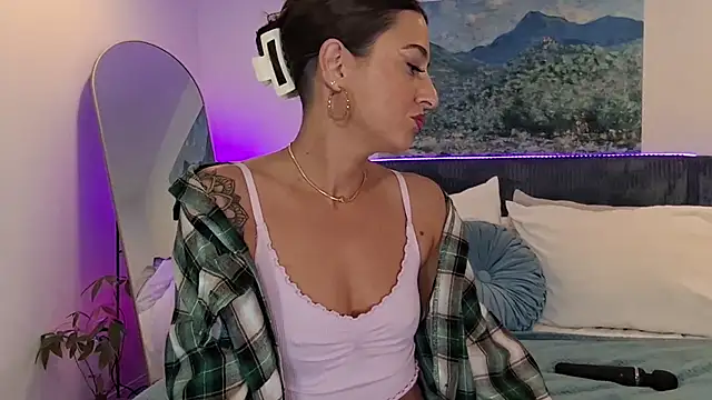 Snapshot of OutdoorXventure chatting on 01/09/26, 05:58 OutdoorXventure online show from 01/09/26, 05:58