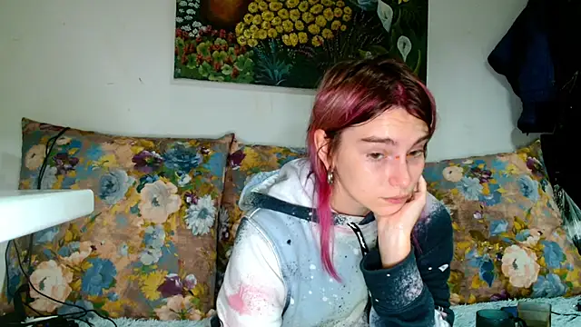 Sophie Bell online show from 10/04/25, 06:09
