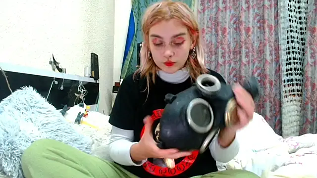 Sophie Bell online show from 05/11/26, 07:22
