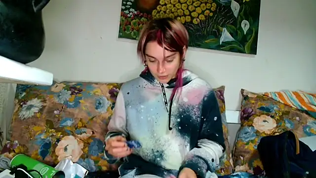 Sophie Bell online show from 10/03/25, 05:25