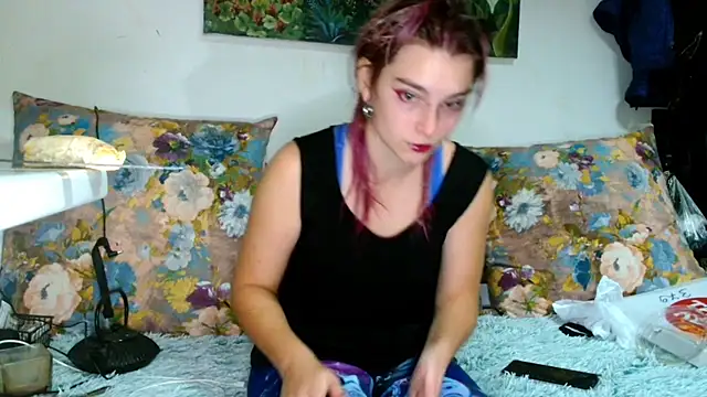 Sophie Bell online show from 10/05/25, 05:14