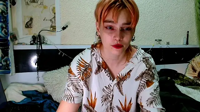 Sophie Bell online show from 06/08/26, 06:30
