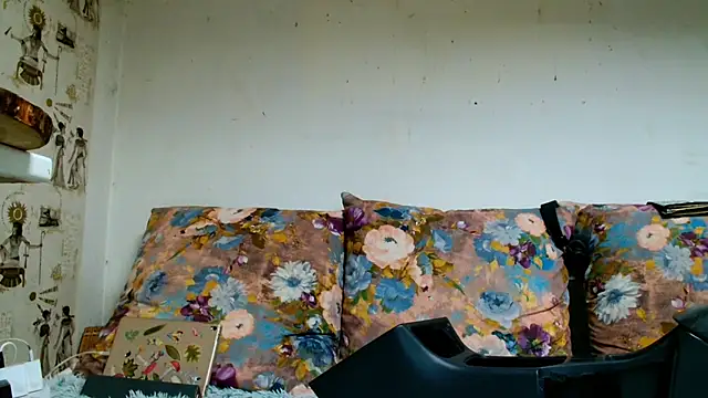 Sophie Bell online show from 06/11/26, 06:05