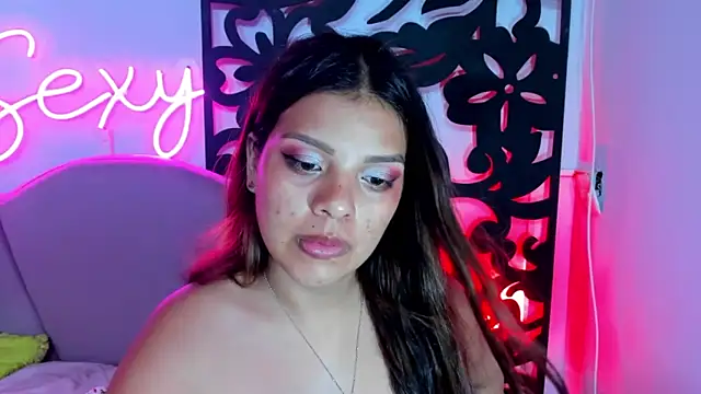 Snapshot of your_little_naughty1 chatting on 12/28/24, 09:42 your little naughty1 online show from 12/28/24, 09:42