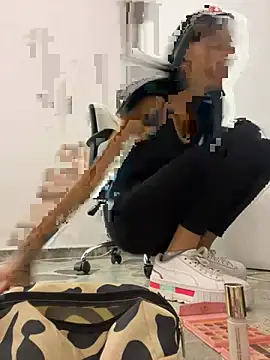 Snapshot of MelodyBliss chatting on 02/26/26, 09:48 MelodyBliss online show from 02/26/26, 09:48