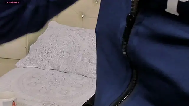 Snapshot of MelodyBliss chatting on 11/06/25, 05:44 MelodyBliss online show from 11/06/25, 05:44