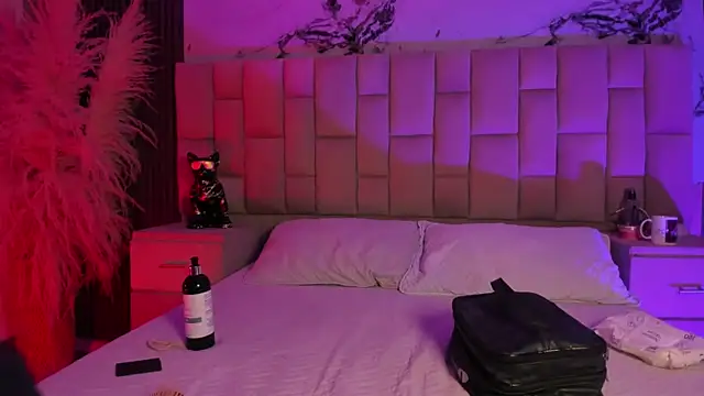 Snapshot of MelodyBliss chatting on 02/15/26, 09:47 MelodyBliss online show from 02/15/26, 09:47