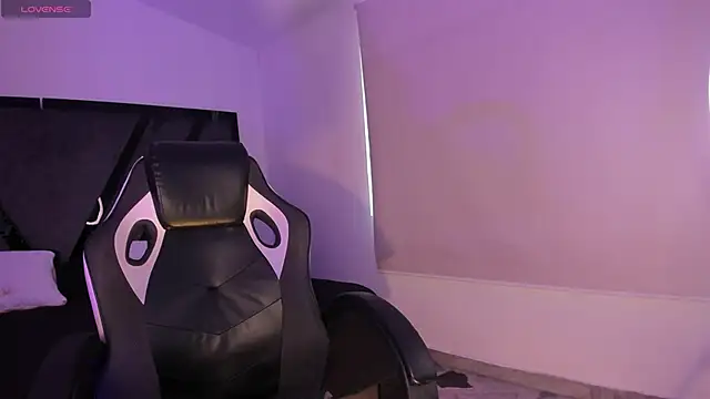 Snapshot of MelodyBliss chatting on 04/01/26, 09:56 MelodyBliss online show from 04/01/26, 09:56