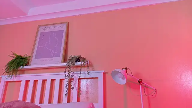 KendalMilleer online show from 12/05/25, 10:25