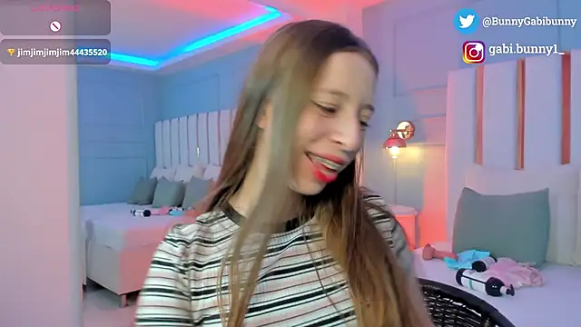 gabi bunny online show from 11/10/25, 05:18