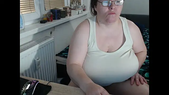 Sweetboobs online show from 04/03/26, 06:58