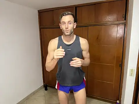 aquilesmade online show from 02/15/25, 03:50