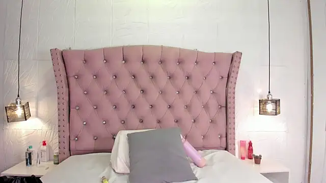 Snapshot of lia_sofiia chatting on 06/16/26, 09:09 lia sofiia online show from 06/16/26, 09:09