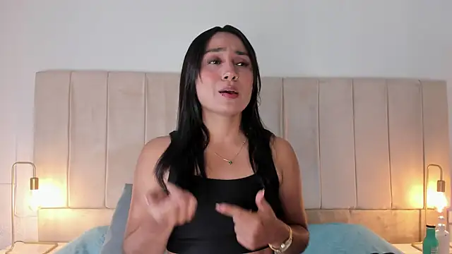 lia sofiia online show from 09/19/25, 09:24