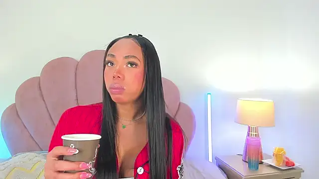 Nicole Paradise online show from 12/18/25, 12:42