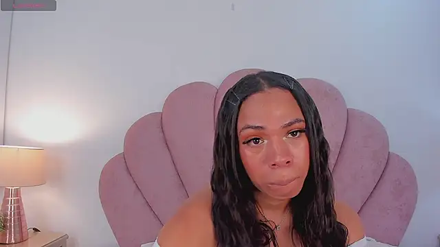 Nicole Paradise online show from 03/18/25, 01:23