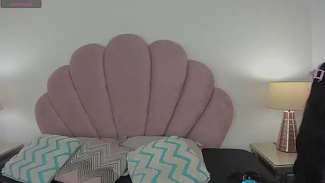 Nicole Paradise online show from 09/16/25, 12:28