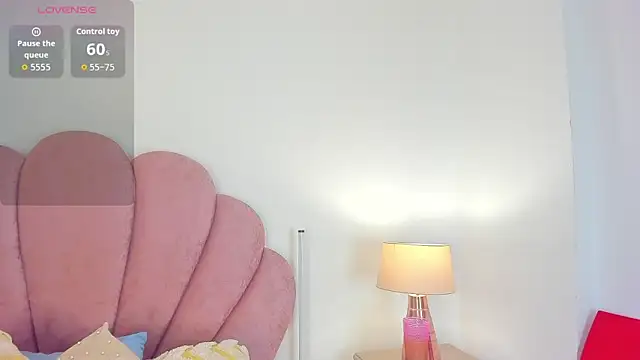 Nicole Paradise online show from 02/23/26, 01:01