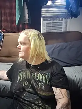 Trans Girl next door420 online show from 06/16/26, 11:05