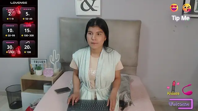 SophiaMeyerst online show from 04/28/26, 01:26