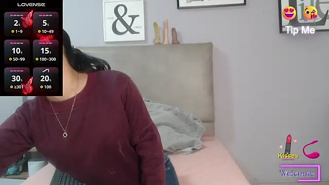 Snapshot of SophiaMeyerst chatting on 06/30/26, 02:50 SophiaMeyerst online show from 06/30/26, 02:50