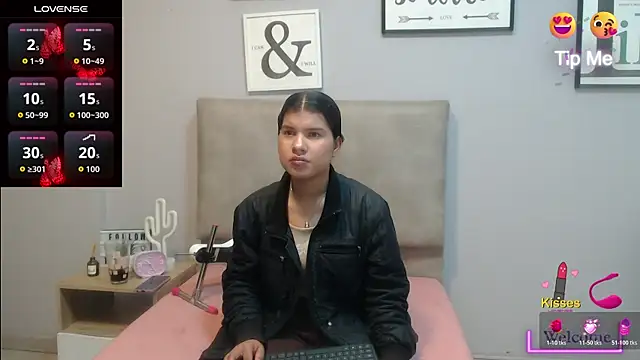 SophiaMeyerst online show from 04/18/26, 01:24