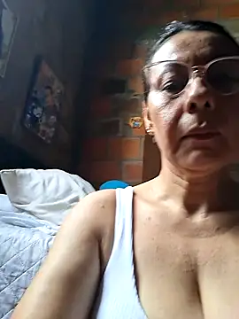 Snapshot of Mia-funny20 chatting on 10/30/25, 08:28 Mia-funny20 online show from 10/30/25, 08:28