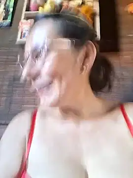 Snapshot of Mia-funny20 chatting on 10/09/25, 08:20 Mia-funny20 online show from 10/09/25, 08:20