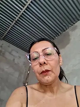 Mia-funny20 online show from 04/16/26, 08:42