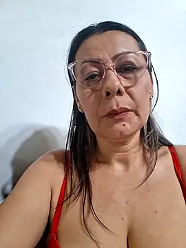 Snapshot of Mia-funny20 chatting on 11/28/25, 08:20 Mia-funny20 online show from 11/28/25, 08:20