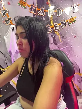 emma  cute   online show from 10/25/25, 11:31