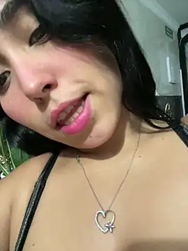 emma  cute   online show from 10/14/25, 11:33