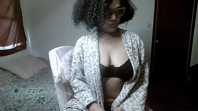 Snapshot of RDENLACASA chatting on 12/30/24, 03:02 RDENLACASA online show from 12/30/24, 03:02