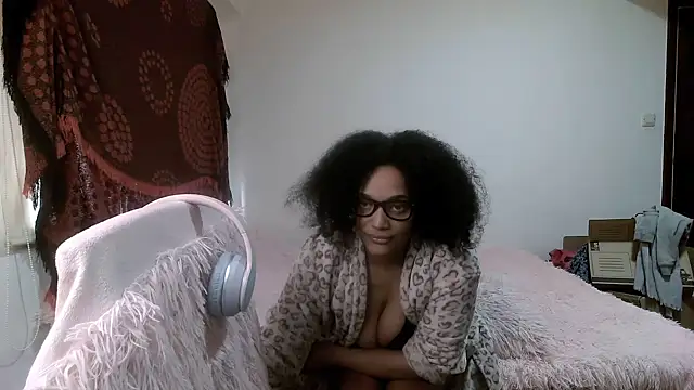 Snapshot of RDENLACASA chatting on 02/27/25, 10:33 RDENLACASA online show from 02/27/25, 10:33