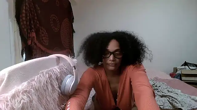 Snapshot of RDENLACASA chatting on 03/01/25, 05:27 RDENLACASA online show from 03/01/25, 05:27