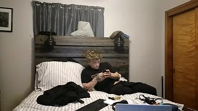 SpAzZ1234 online show from 03/25/26, 03:50