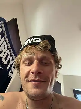 SpAzZ1234 online show from 04/27/26, 05:33