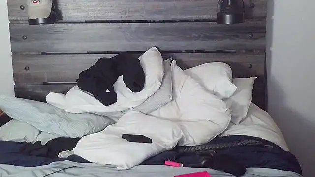 SpAzZ1234 online show from 02/15/26, 12:44