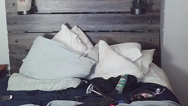 SpAzZ1234 online show from 02/15/26, 07:51