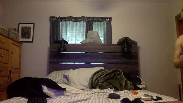 SpAzZ1234 online show from 03/25/26, 07:57