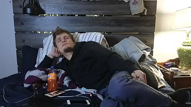 SpAzZ1234 online show from 02/05/26, 07:32