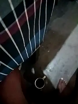 Aash Slave Boy online show from 04/21/26, 02:36